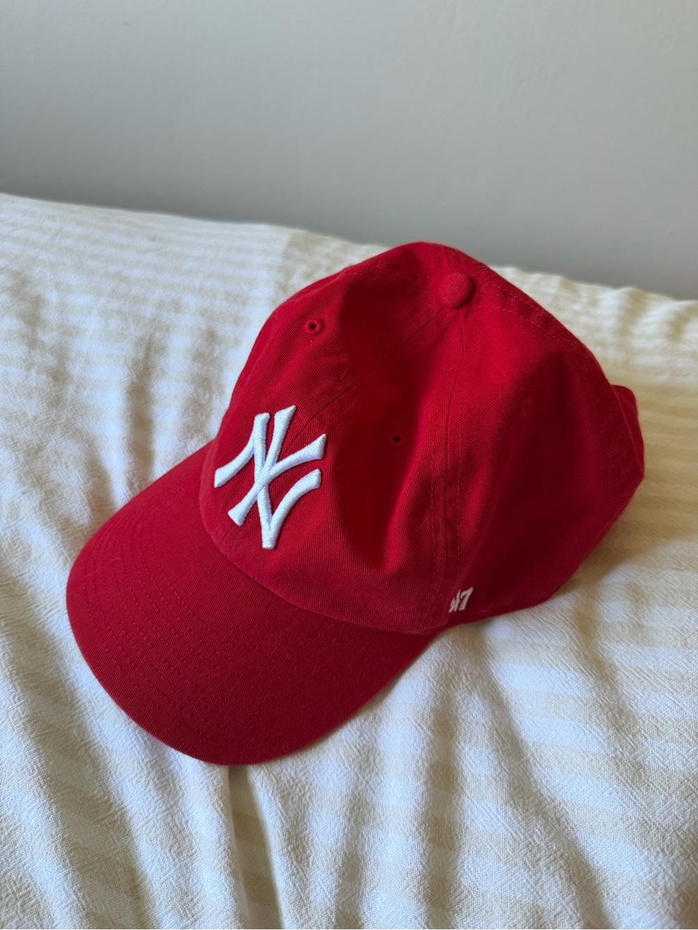 Red Yankees Baseball Cap- 47 brand